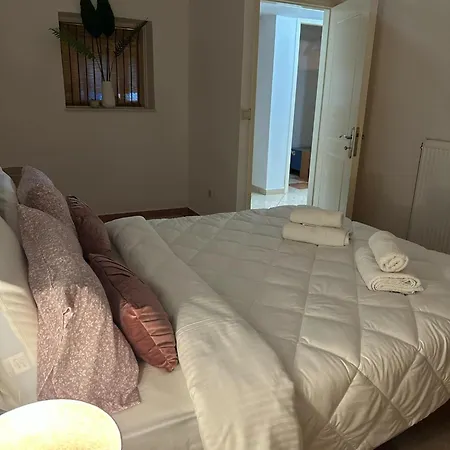 Michaela's House Tatil Evi *