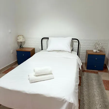 Michaela's House Tatil Evi Charokopio